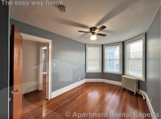 25 Chestnut St #4B, Malden, MA 02148