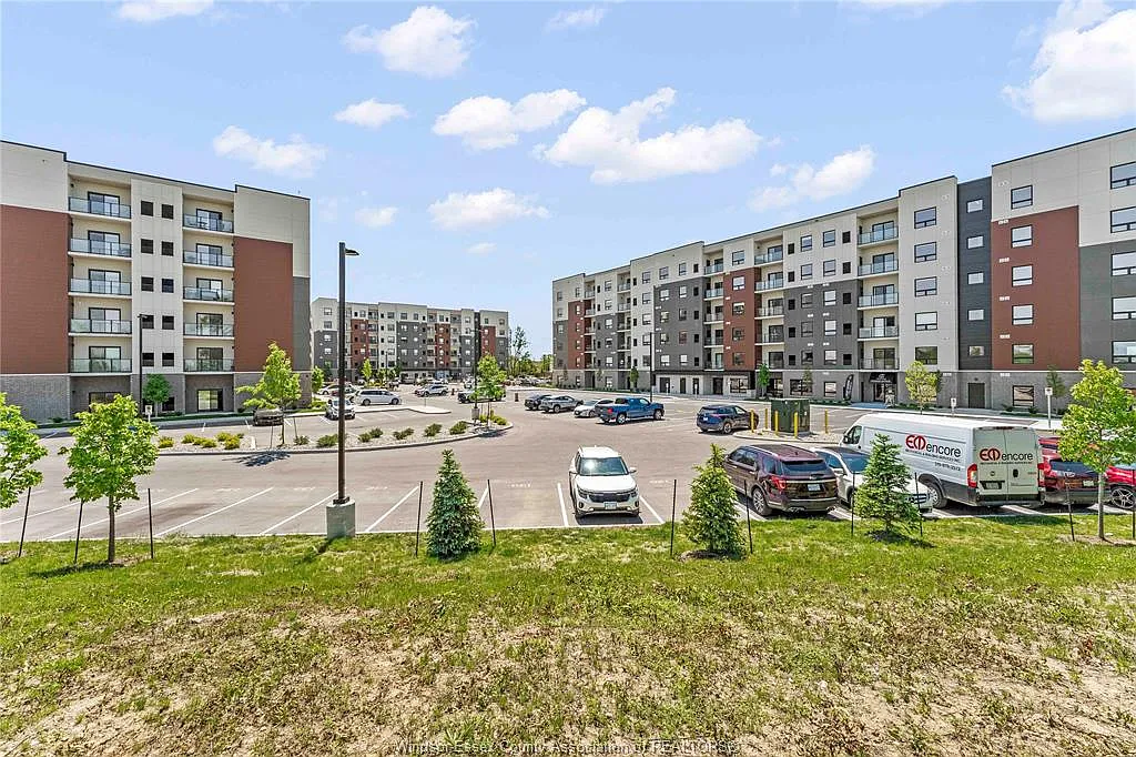 2 bed, 2.0 bath, 1068 sqft, $2,295 — Photo 3