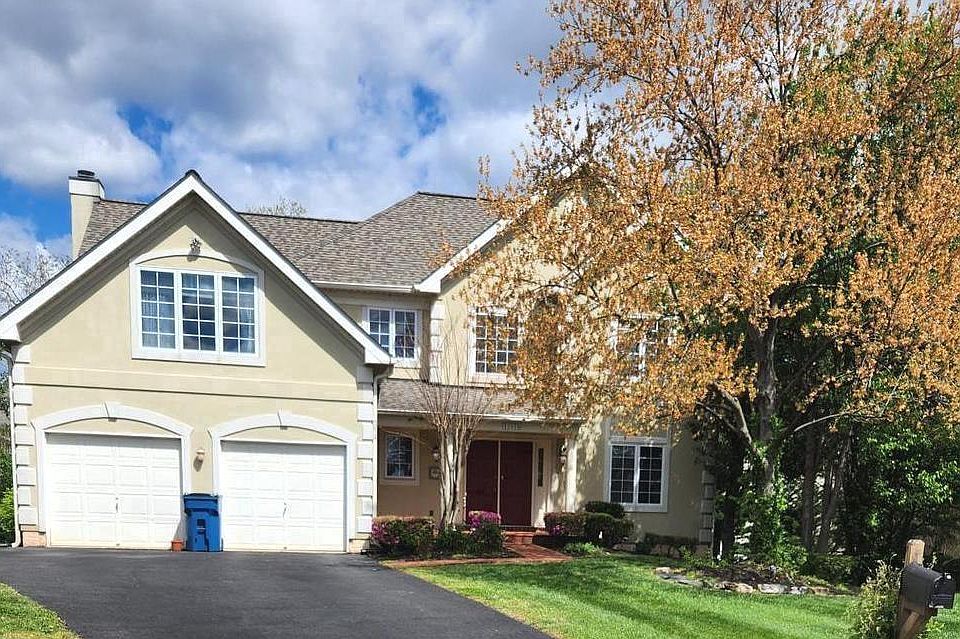 1st image of 12424 Willow Falls Dr #1