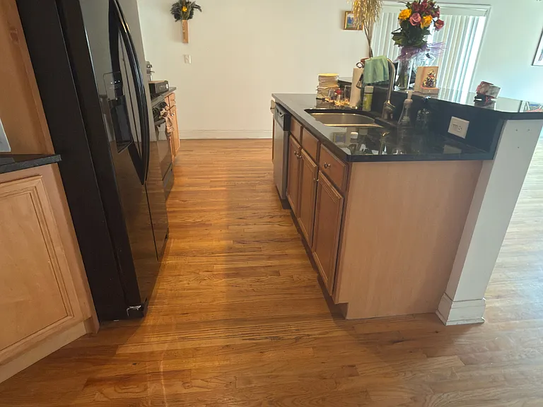 500 N Damen Ave #205 — Photo 73