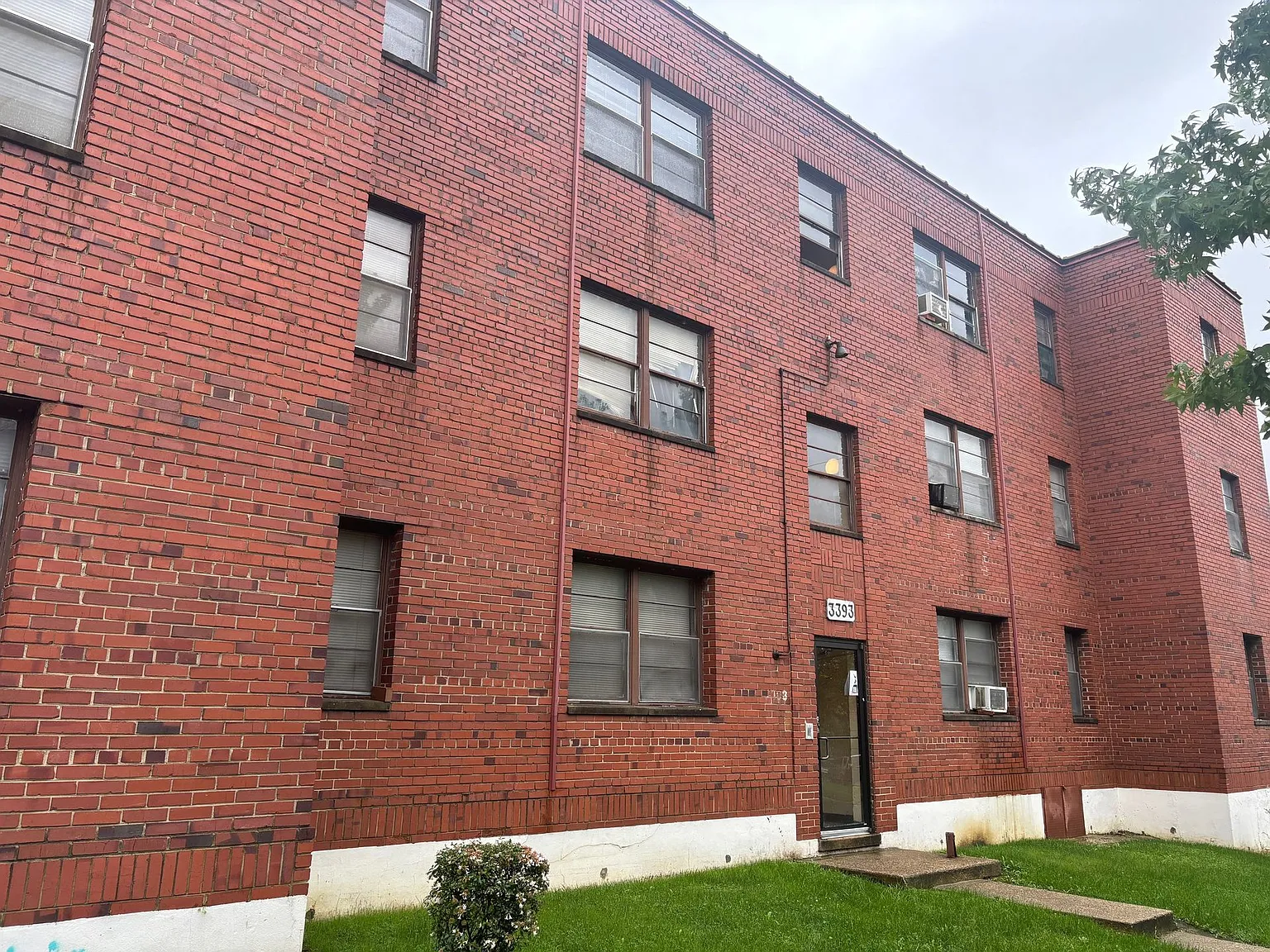 3393 Blaine St Ne — Photo 1