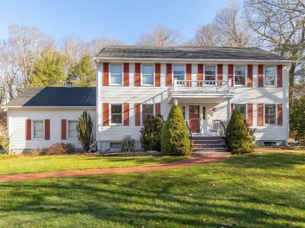 58 Arboro Dr, Sharon, MA 02067