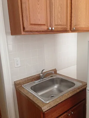 Rented by Kings Court Real Estate | media 41