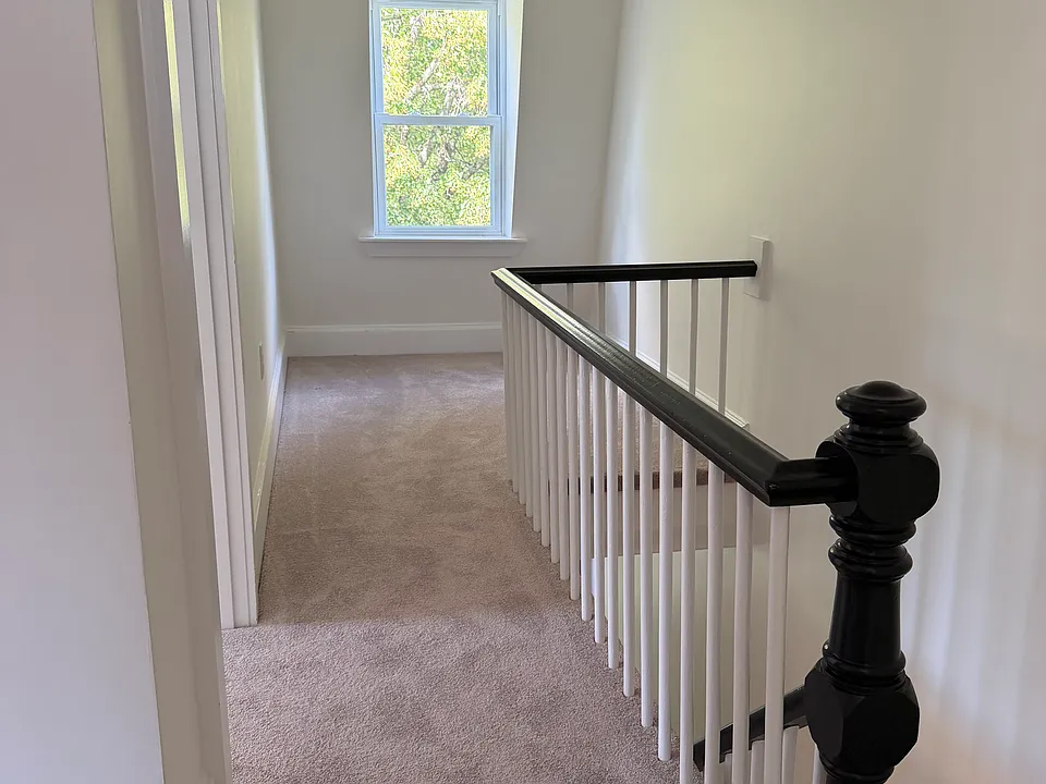 35 Brook St