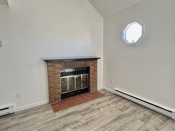 5th image of 4501 Boardwalk Dr Building D-d-35