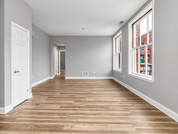 4th image of 80 Wingate St APT 2F
