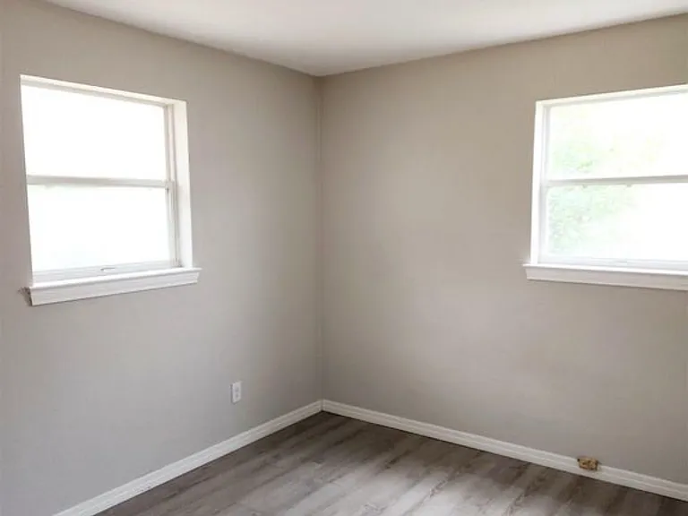 24 Adkinson Dr — Photo 4