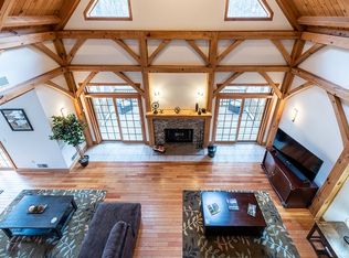 2821 Brown Bear Ct, East Stroudsburg, PA