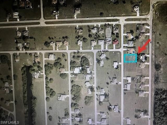 2nd image of 2305 NE 23rd Pl