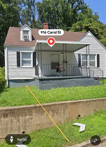 916 Carol St Photo 1