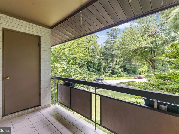 2844 Dover Ln Suite 304, Falls Church, VA 22042