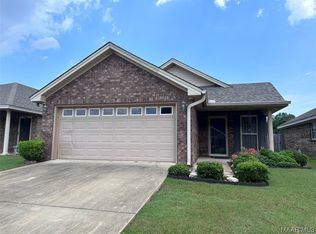 48 Turtle Dr, Elmore, AL 36025