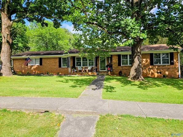 10001 Dunbarton Dr SE, Huntsville, AL 35803
