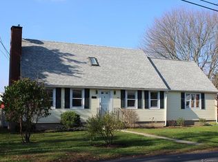 1 Sunset Rd, Old Saybrook, CT 06475