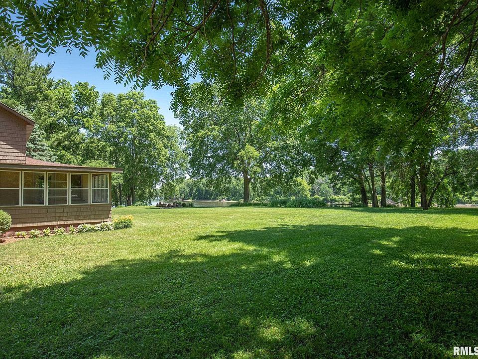 307 1st St W, Lyndon, IL 61261 Zillow