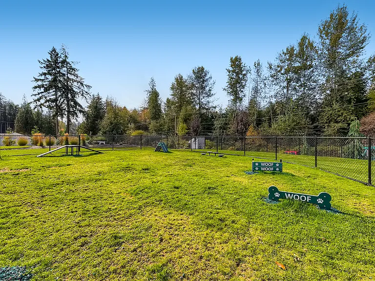 Dog Agility Park at 5100 Summit Apartments