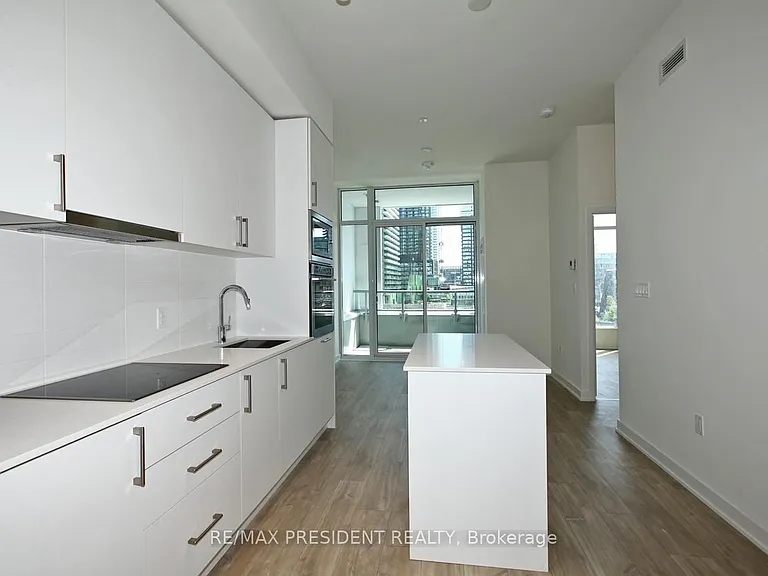 27 Bathurst St #404W — Photo 9