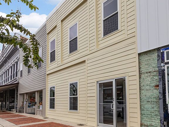 19 Web Or Mls 186 Sw Range Ave