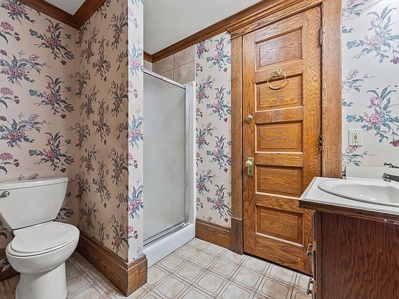 2nd image of 319 Wheatfield St