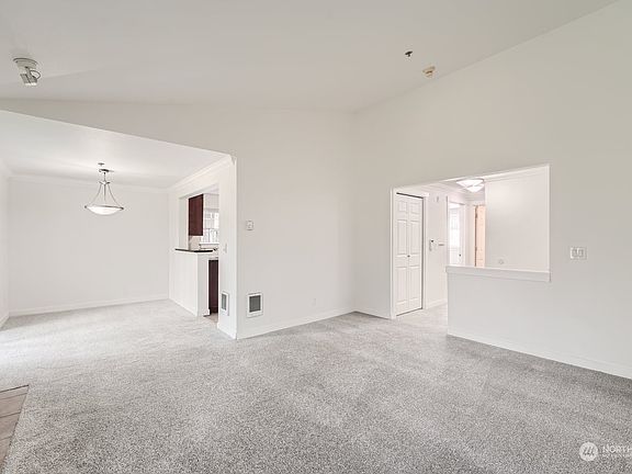 4th image of 1822 S 284th Lane #D204