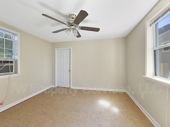 3rd image of 2026 Joliet St