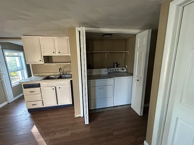 311 Grand St #1 — Photo 15