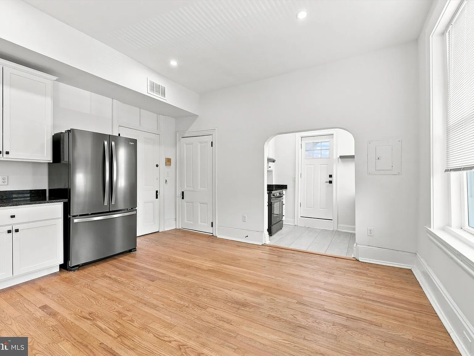 1 bed, 1.0 bath, $1,895 — Photo 3