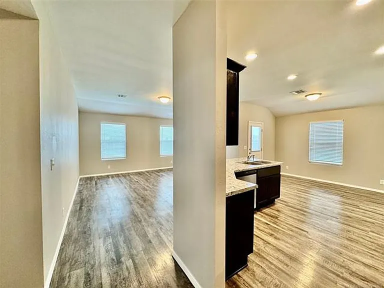 14315 N 73rd East Ave — Photo 17