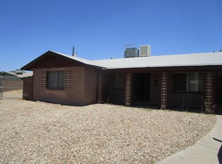 8236 W Cora Ln, Phoenix, AZ 85033