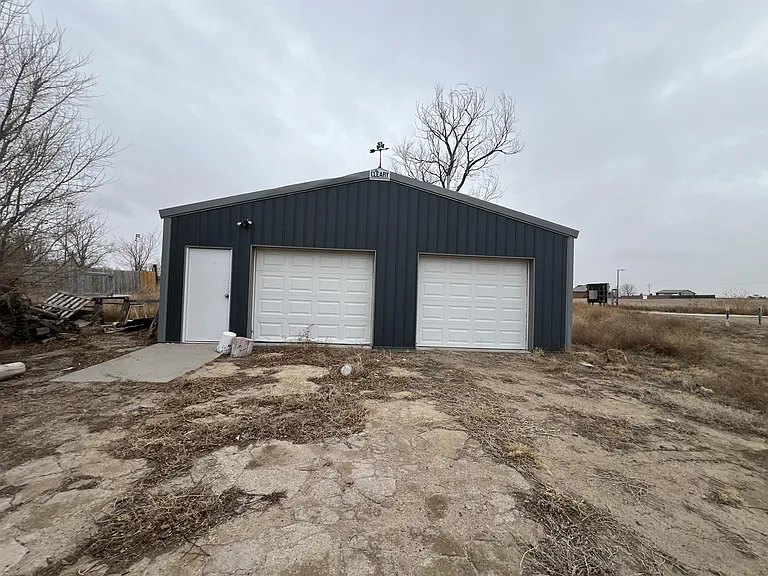 620 Hospital Rd — Photo 18