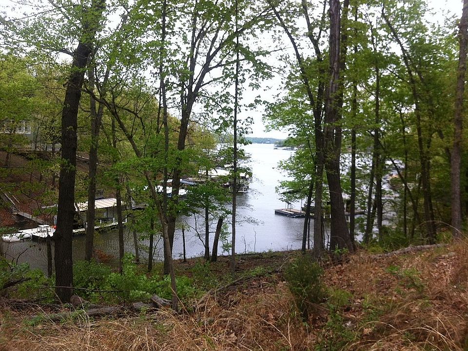 1st image of 610 Indian Hill Rd #Lake