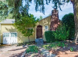 7233 SW 31st Ave, Portland, OR 97219