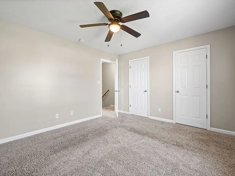 Peabody Dr - 375 — Photo 16