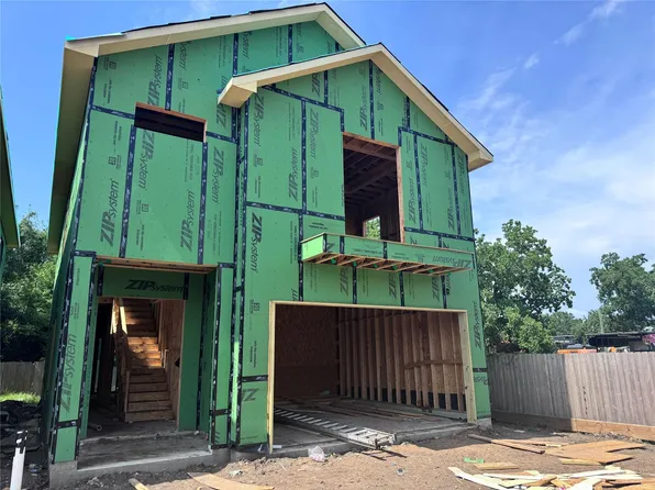 4402 Royal Oaks, Stafford, TX 77477