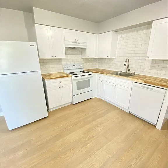 113 Woodhouse Ln #B — Photo 5