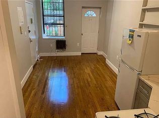 324 1/2 E 8th St #1B, New York, NY 10009