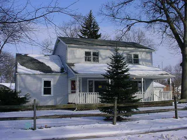 7024 Springfield Dr photo 1