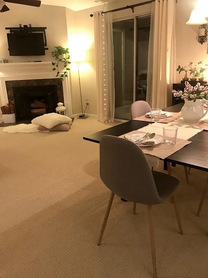 2 bed, 1040 sqft, $1,750 — Photo 3