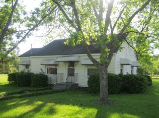 109 N Cowart Ave, Glennville, GA 30427