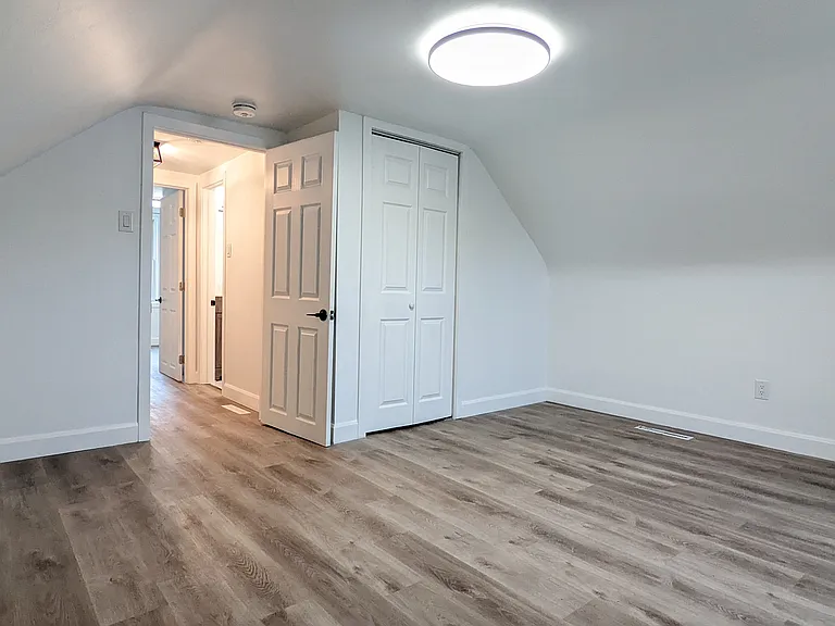 1 Admiral Rd — Photo 9