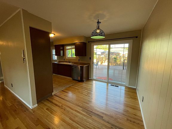 5th image of 1421 Samuel Way