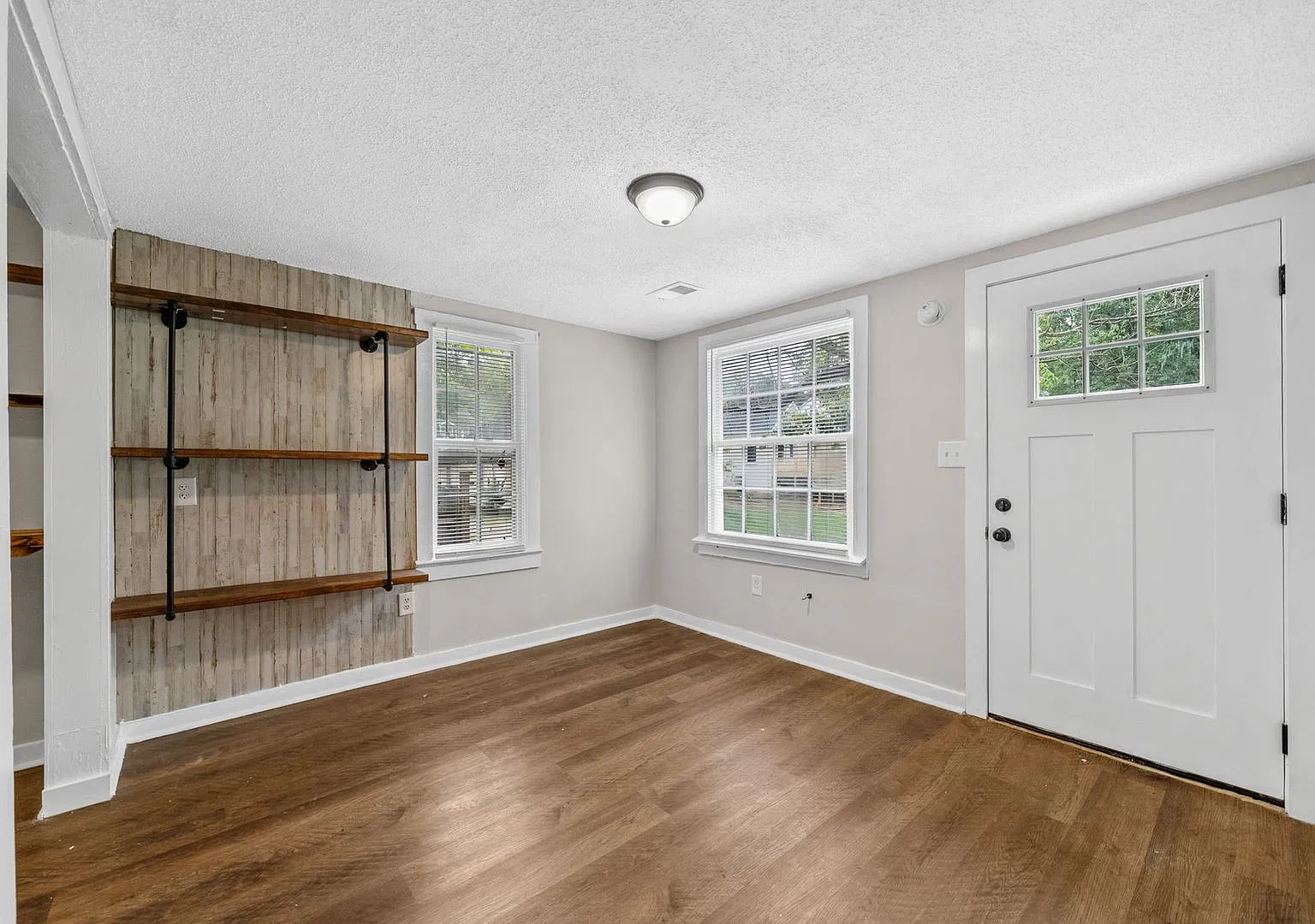 718 Central Avenue — Photo 4