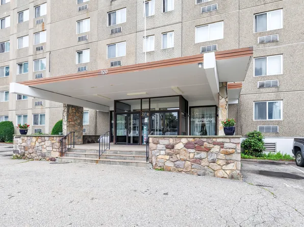 120 Huntington Turnpike #502, Bridgeport, CT 06610