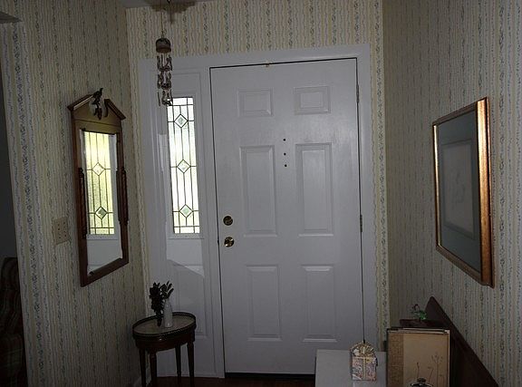 3rd image of 1060 Jameson Ct