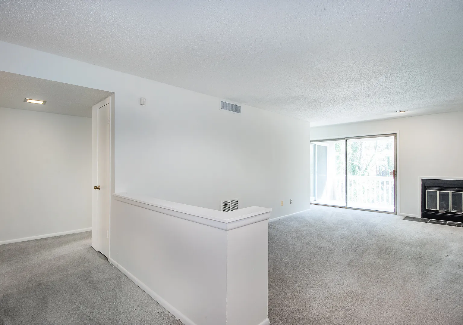 2 bed, 1436 sqft, $1,600 — Photo 3