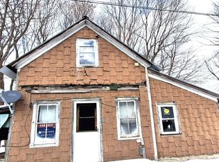 29 Moss St, New Berlin, NY 13411