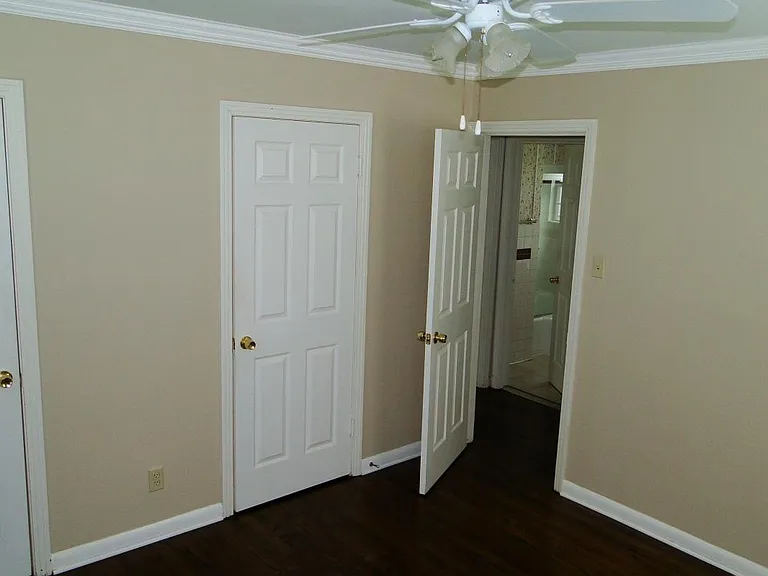 3302 Olsen Dr — Photo 5