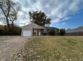 1809 Cherry Rd, Memphis, TN 38117