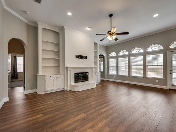 4th image of 2409 London Dr