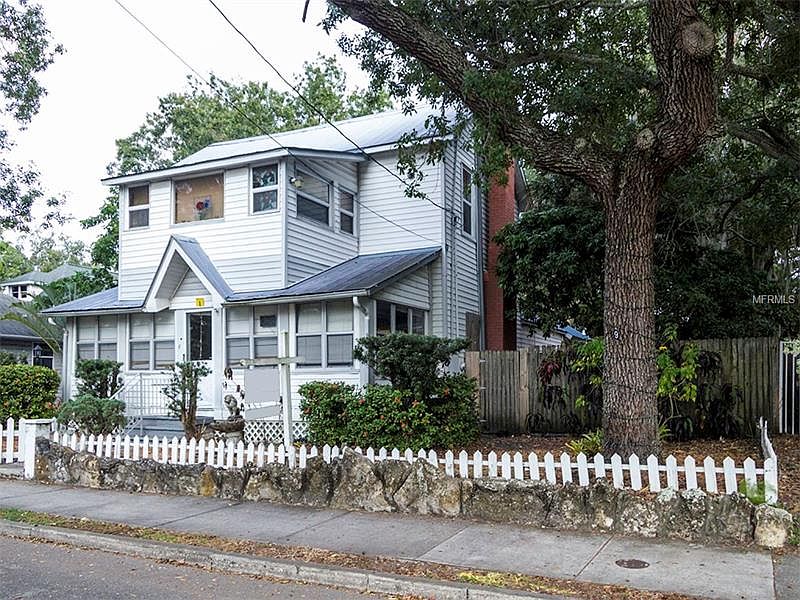1st image of 923 13th St W